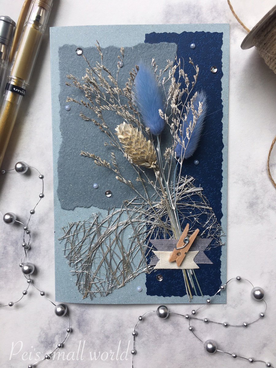 peisidea's tweet photo. ⚜️Another one in BLUE⚜️
The dark blue paper has a detail on it.
Look nice~~~
#driedflowers #handmadecards #diycard #cardmaking #cardmaker #greeting #greetingcards #bestwishes #createcards #thankyoucards #birthdaycard #lovecard #手工卡片 #手做卡片 #萬用卡片 #情人節卡片 #生日卡片 https://t.co/4wyrWpxfs3