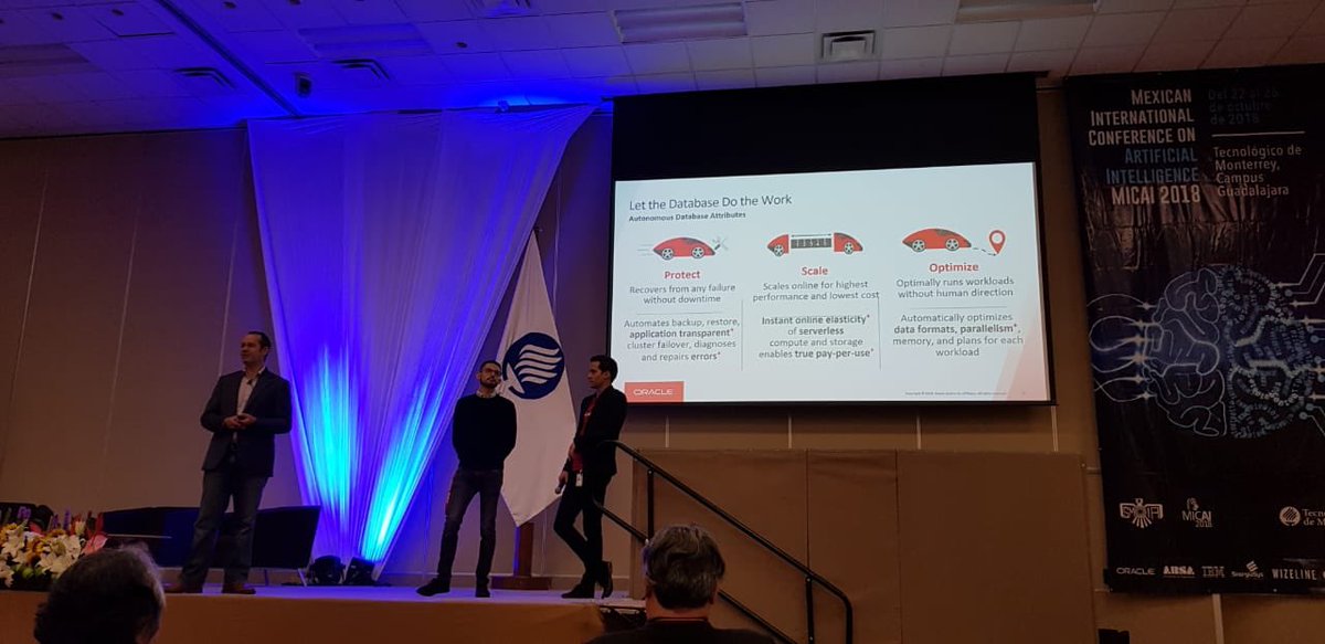 smia_mx's tweet photo. Oracle is on the room! The industrial keynote of #MICAI2018 talks about autonomous databases https://t.co/57nB1MW1O2