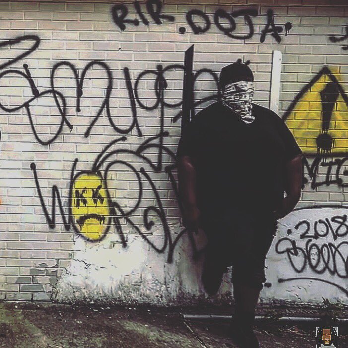 1482pm's tweet photo. Go view Pape new video #PotnaDem https://t.co/885q7RbCBs