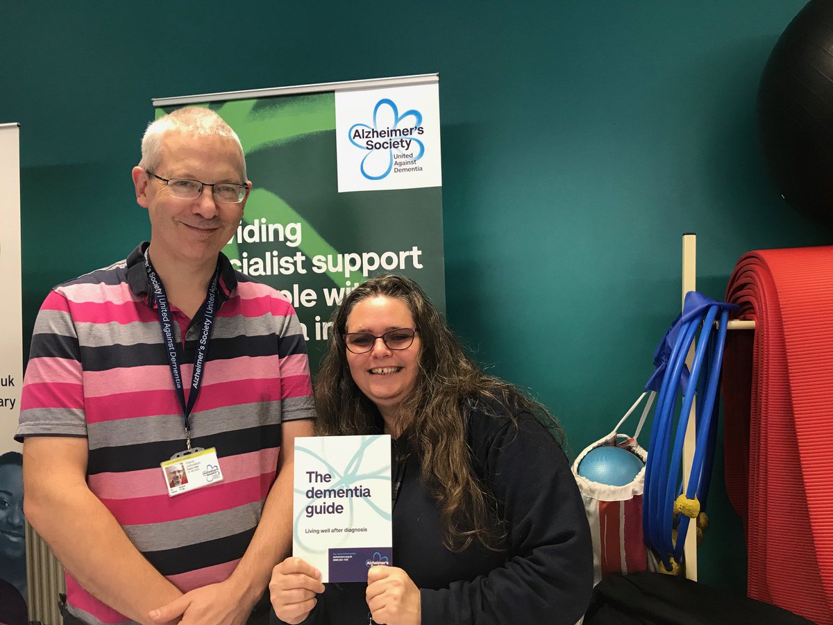 RBNHSFT's tweet photo. It was great to see so many staff attending &amp; increasing their knowledge &amp; understanding about what's available to their patients &amp; carers
 @ the 'support upon discharge' event @RBNHSFT .Voluntary &amp; community services from across Berkshire showcased their projects &amp; initiatives. https://t.co/VN5k2JIh3K