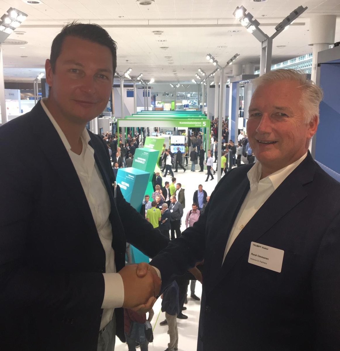 NEVAT-voorzitter Corné van Opdorp en René van Ommeren van Innovox &amp; Partners bekrachtigden gisteren formeel hun relatie als preferred partner voor Business Coaching tot 2021. Dit vond plaats op EuroBLECH, de internationale vakbeurs voor plaatbewerking in Hannover.