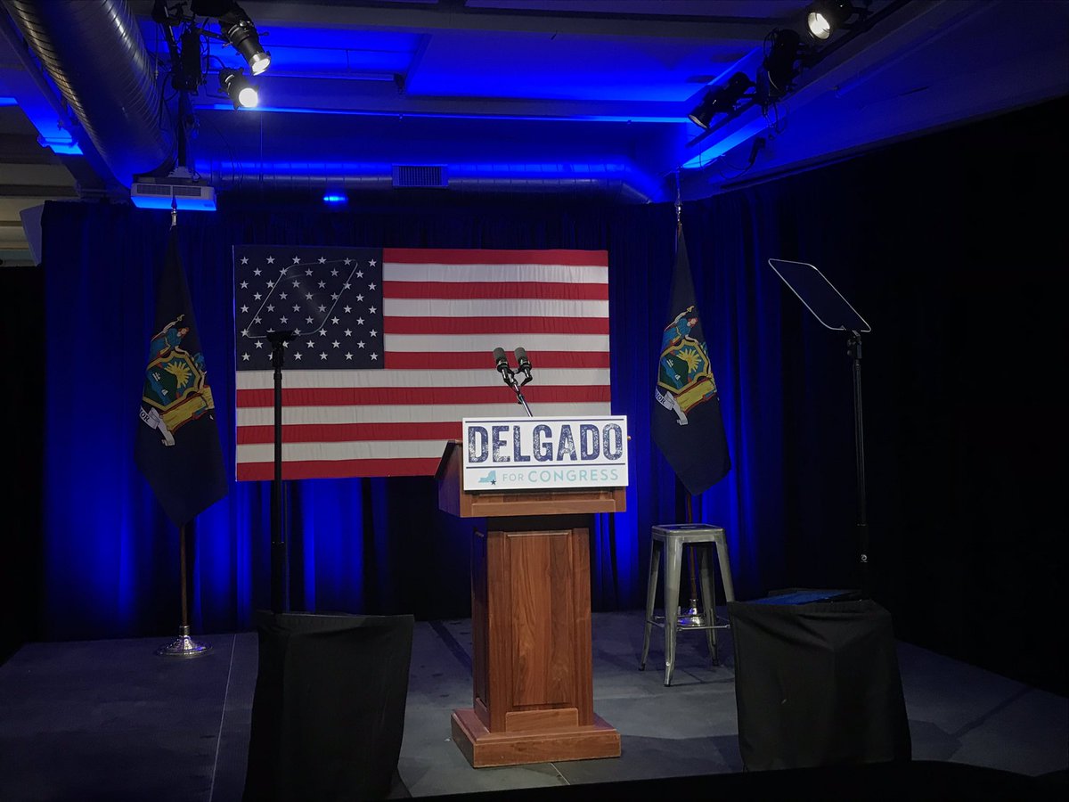 Awaiting arrival of <a href="/JoeBiden/">Joe Biden</a> <a href="/SenateGarage/">Senate Garage</a> in #Kingston for rally in support of @DelgadoforNY19 who is challenging <a href="/JohnFasoNy/">John Faso</a>