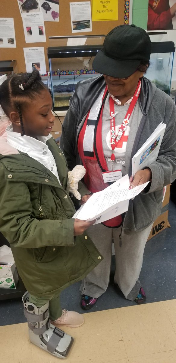 SmithTeaches2's tweet photo. And just like that! If you ask, you will receive! I asked American Red Cross to come out and help our 5th grade students become experts of their STEM PBL..How can we keep people safe in the event of a natural disaster in there community? #ThePillowcaseProject @RedCross thank you! https://t.co/vXYOMUH7Lm
