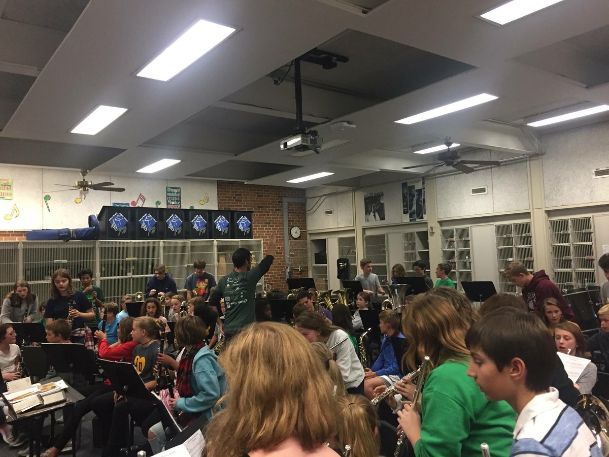 AMAZING first honor band rehearsal with 6th graders from BR, BW, DI, OP, RH and TW! @trailwoodsmsd @Rosehill512 @FrickKevinfrick @DiemerEagles512 @OPC512 #weregonnaneedabiggerboat #6thgradeband #honorband @IWMS_pack #futureraiders