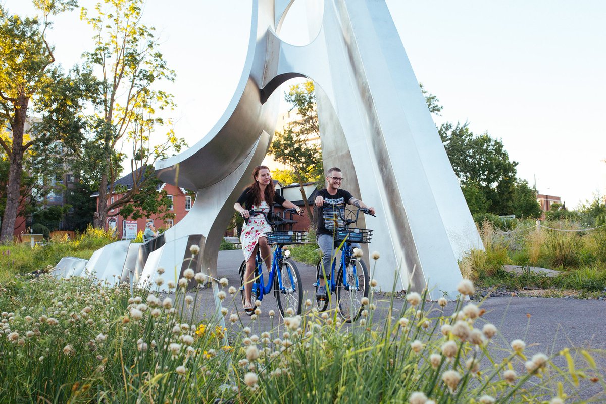 Remplissez notre sondage et obtenez la chance de participer à notre concours pour gagner une carte cadeau d’une valeur de 200$!

surveymonkey.com/r/BK2YXZH