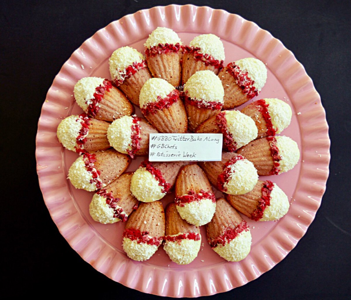 #Raspberry and #coconut #madeleines with white chocolate for the #GBBOTwitterBakeAlong #PatisserieWeek <a href="/thebakingnanna1/">The Baking Nanna</a> <a href="/Rob_C_Allen/">Robert Allen</a> <a href="/gbchefs/">Great British Chefs</a>