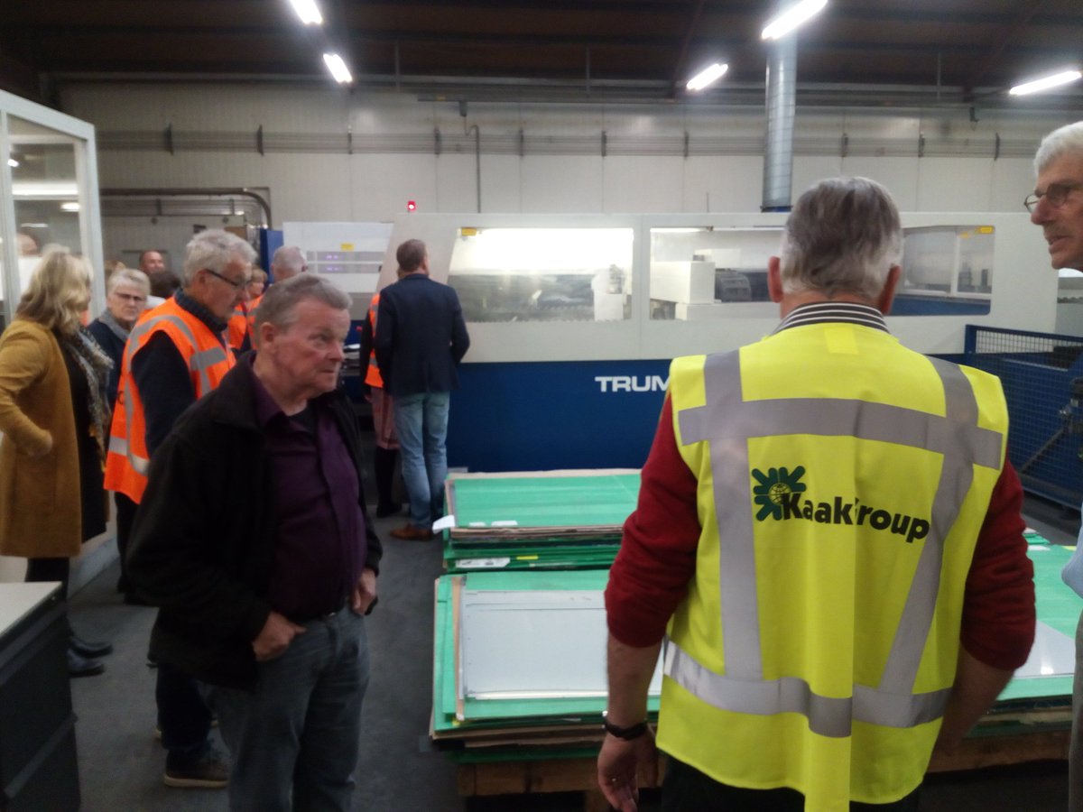 #vrijwilligers van de #Moezekottel  op bezoek <a href="/KaakGroup/">Royal Kaak</a> #Terborg , een van onze #partners , mooie rondleiding in een #innovatief bedrijf uit de #Achterhoek
