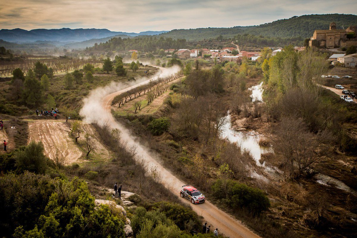 SS6 – Pesells 2 (26.59km) #WRC2

1. Camilli 14:51.9
7⃣ <a href="/OCVeiby/">Ole Christian Veiby</a> +13.6
9⃣ <a href="/SimoTempesti/">Simone Tempestini</a> +18.4

O/a SS6

1. Camilli
7⃣ <a href="/SimoTempesti/">Simone Tempestini</a> +49.6
8⃣ <a href="/OCVeiby/">Ole Christian Veiby</a> +53.2
#C3R5
