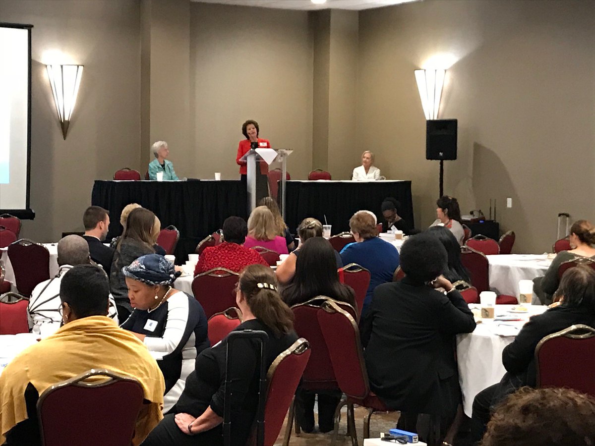 FlaAction's tweet photo. Jan Mauck, founding member of the Florida Action Coalition, former CNO of Sarasota Memorial Hospital, and founder of #SNAC talks about the success of the Suncoast Nursing Action Coalition @SNAC, @SMH and @PattersonFoundation #2018FLAC #NurseLeaders https://t.co/YEDTHNfk4H