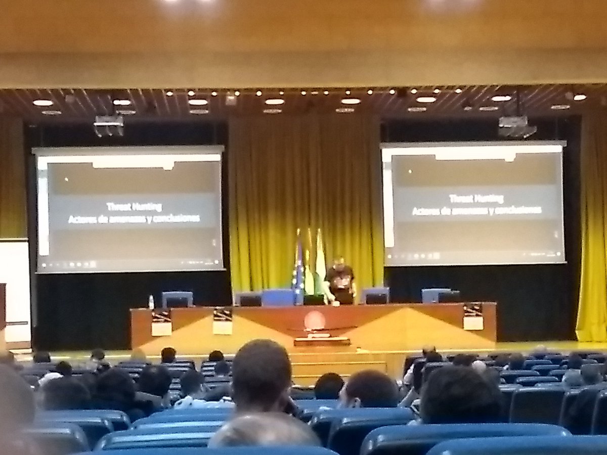 ramon_salado's tweet image. @ConexionInversa que crack!! Cada vez que lo veo lo flipo #secadmin2018 #SecAdmin