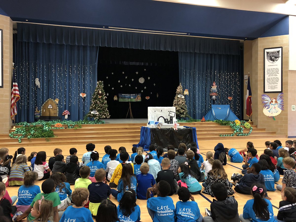 Shafer Shines Fundraiser is going on and the kids are loving it! Dance party, reading, and deeds! <a href="/ShaferTweets/">Shafer Elementary</a> #fpseuknights #KindnessMatters #Katyisd <a href="/katyisd/">Katy ISD</a>