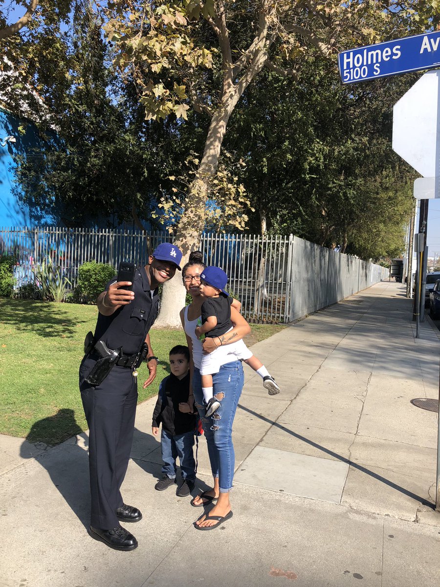 LAPDRIMKUNAS's tweet photo. We are ready for the @Dodgers win! Our @NewtonLAPD #CSP officers and community are cheering on our #Dodgers! #LADetermined! #LAPD https://t.co/CJRYVKN9bc