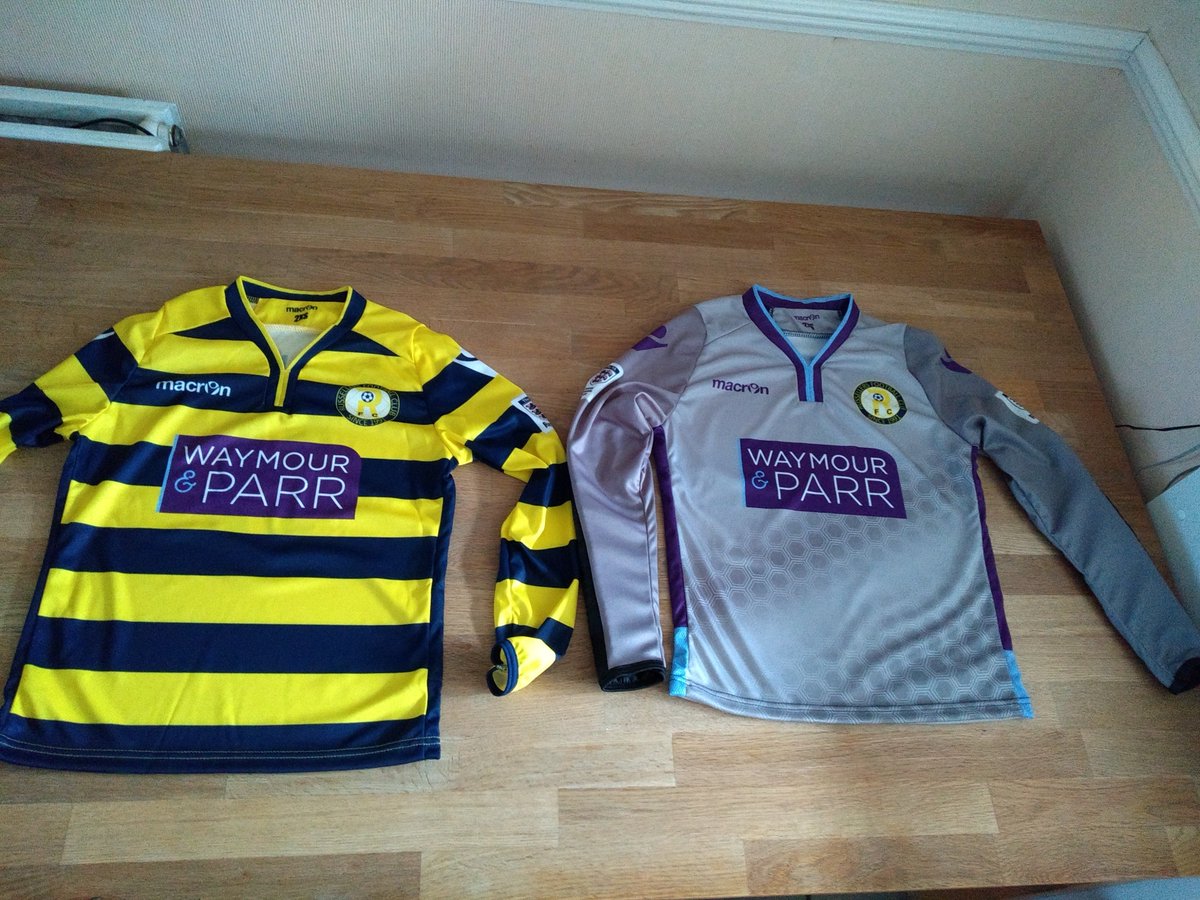 RussellersFC's tweet photo. Under 8's New Kit has arrived, thanks to sponsor @parr_london for their support. https://t.co/zpzuoWIy9Y