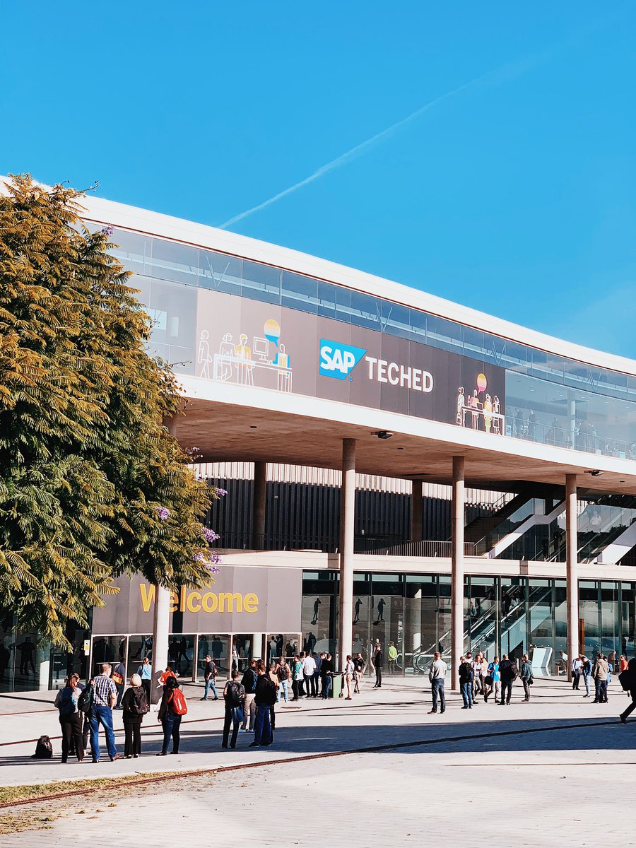 fulltimedrago's tweet image. It’s been great to be part of SAP TechEd Barcelona and capture the emotions and excitement around everything we are doing at SAP Design. Time for post-production. 🎬🎥 @SAP_designs 

#SAP #SAPTechEd #SAPDesign