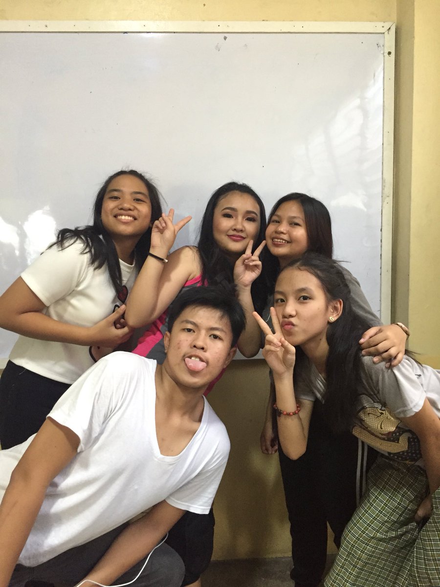 swaggyane's tweet photo. 10-26-18 ✨💜 #Intrams2018 https://t.co/QLg5kqKFhD