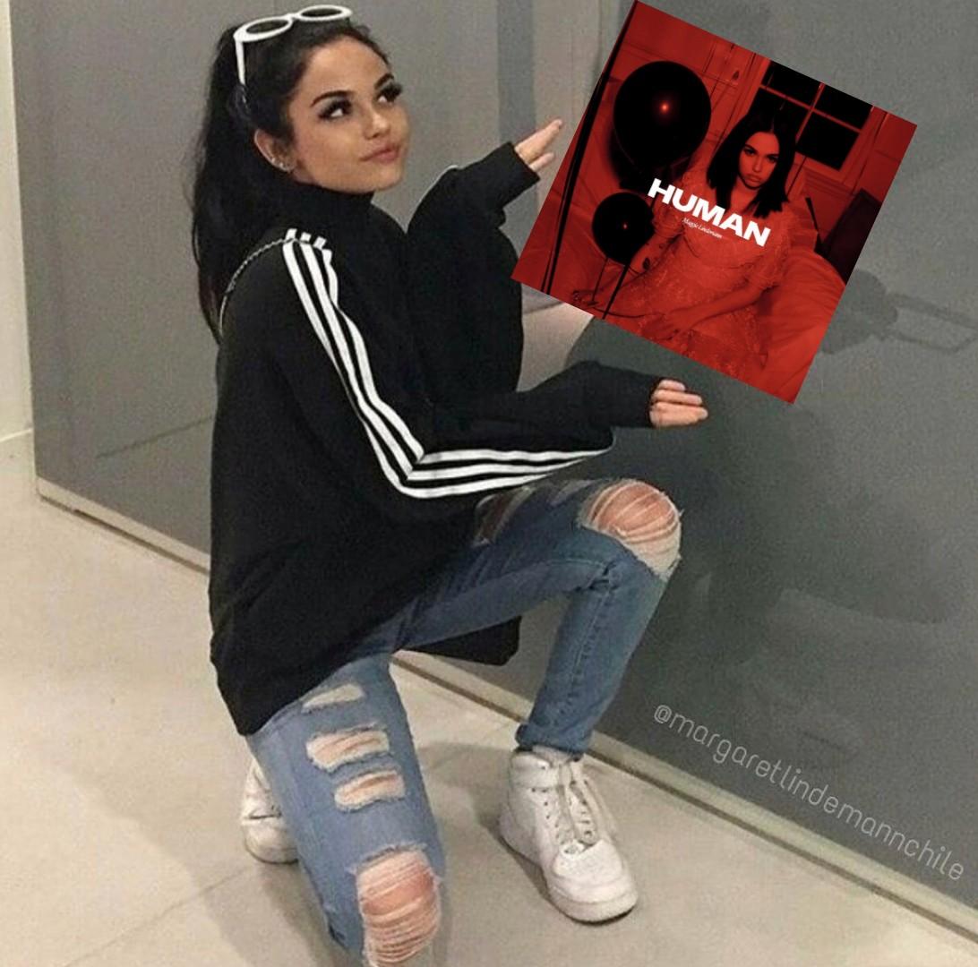 CathHuman's tweet image. TODO MUNDO OUVINDO ESSE HINO AGORA