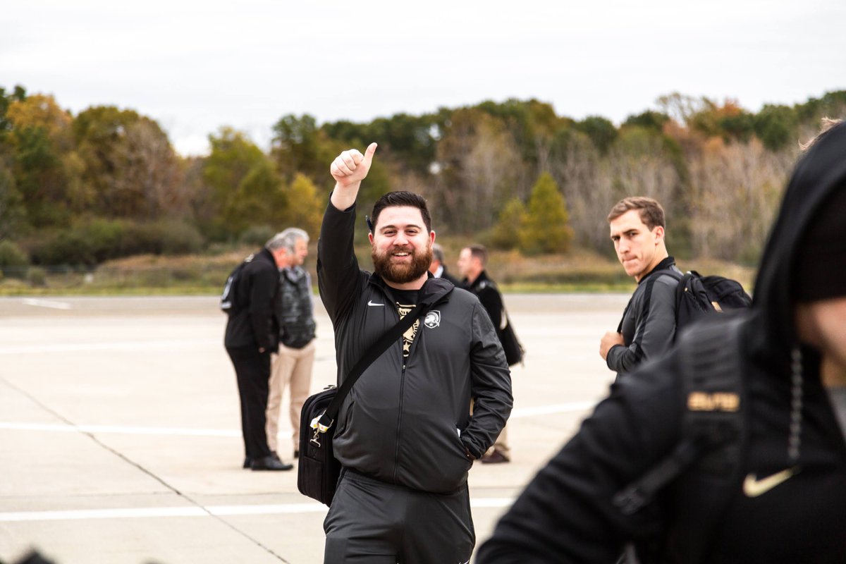 ArmyFBVideo's tweet image. Army video has made it to Michigan!