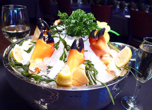 ChiChopHouse's tweet photo. Come in for the first crack of the season! The Stone Crabs have arrived.
Call for Reservations; 312-787-7100.
#ChicagoChopHouse #stonecrab #steakhouse #Chicago #askchca #conciergepreferred https://t.co/CKo8idIsvZ