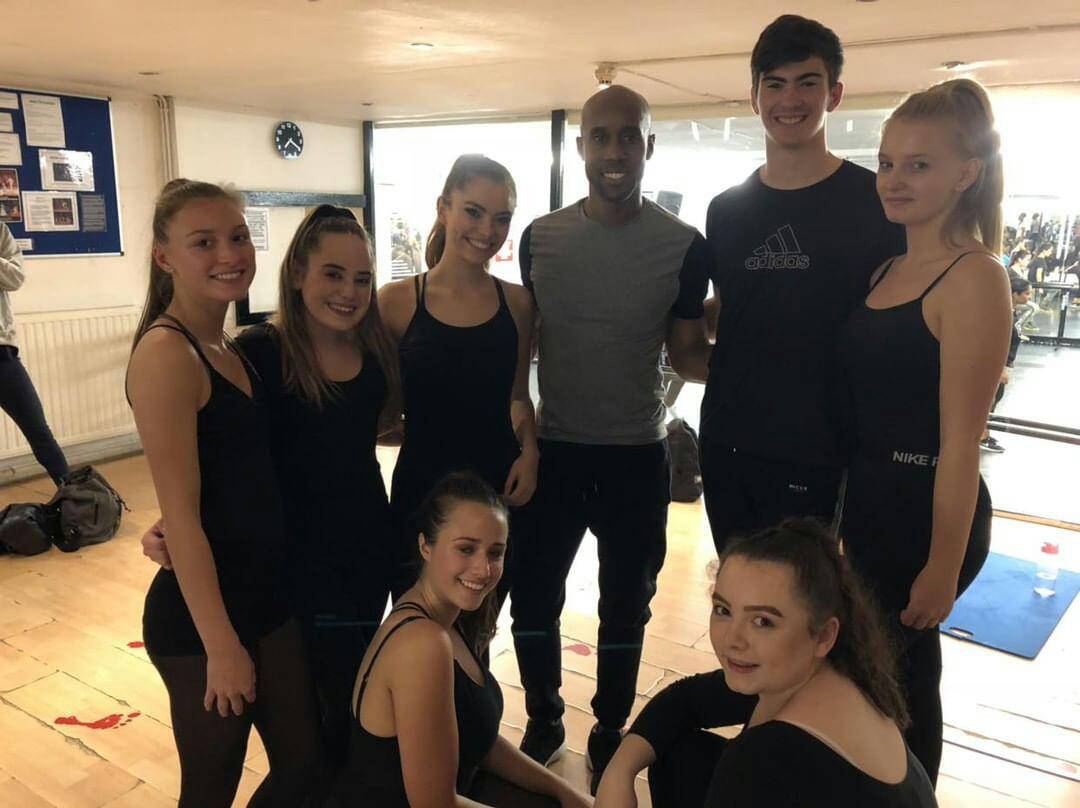 StrodesPArts's tweet photo. A huge thank you again to David Blake #blakearts for working our Year 2 dancers hard in your Horton Technique class at @danceworks1 last week! 💃💪 @StrodesCollege @WindsorForestCG https://t.co/4PkwkmvchY