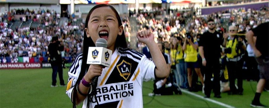 childreninsync's tweet photo. 7 year old @MaleaEmma stuns soccer crowd with America's National Anthem at @LAGalaxy game in #LosAngeles #CIS #childreninsync https://t.co/L9xv9NiRhS https://t.co/HPRVLgJzOV
