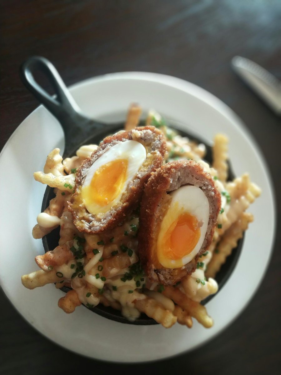 victoriavisitor's tweet photo. Lunch time plans? We're in the final days of Victoria Poutine Week! If you head to any of the participating restaurants and order poutine on, or before Oct 27, a meal goes to a youth in need!
https://t.co/oQXboZH42l
#PoutineWeekYYJ @MealshareYYJ #ExploreVictoria https://t.co/DdkfjYy65o