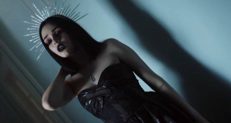 CathHuman's tweet image. #HumanOutNow
We love a dark queen