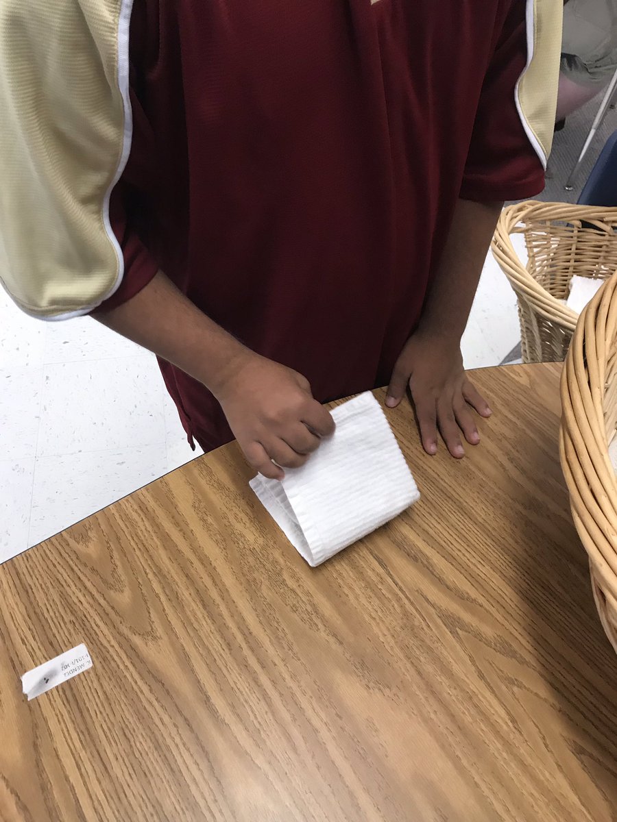 KMendezAHS's tweet image. #AHSengagement #FUNctionalFridays