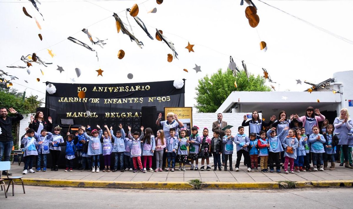 gustavomenendez's tweet image. El Jardín de Infantes 903 del #BarrioAmandy de #Merlo hoy cumplió 50 años ! Felicitaciones a las docentes, padres y nuestros pequeños merlenses por tan lindo festejo ! Cuanta alegria y cariño en toda esa comunidad educativa ! #JuntoalVecino @MerloGob