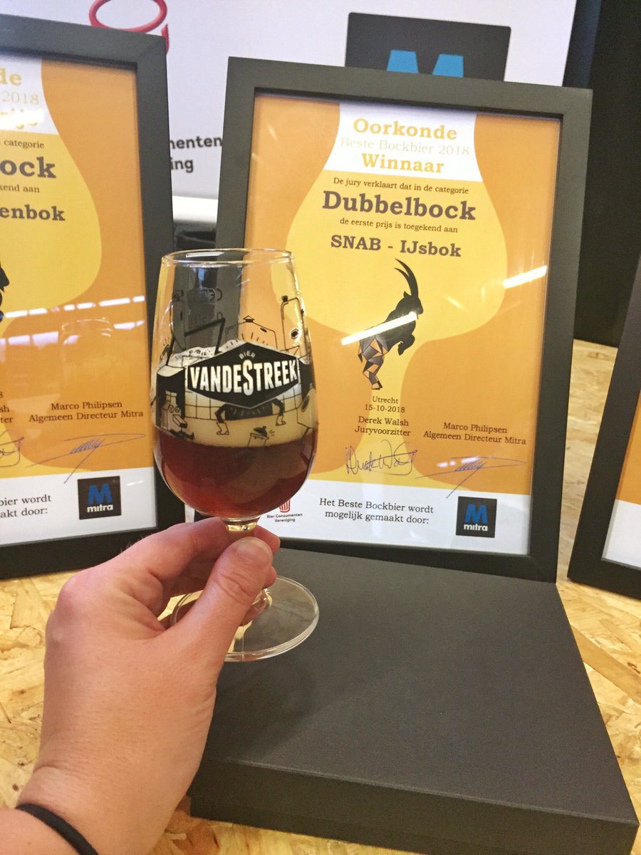 OngewoonLekker's tweet photo. Gefeliciteerd alle 3e, 2e en 1e plaats winnaars! Winnaar categorie #speciaalbock: #Bronckhorster Brok in de keel Auchentoshan BA, winnaar Dubbelbock: #SNAB #ijsbok, winnaar #DonkerBock: #Muifel D’n Ossebock!
.
.
#bockbier #mitra #bestebockbiervannederland https://t.co/oU64MWKaGK