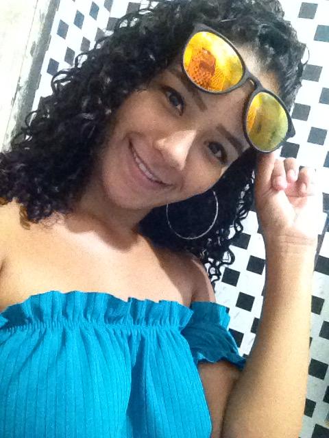 anna_kamilly's tweet photo. Ame-se e viva! 🌻 https://t.co/bvgr5u3r7x
