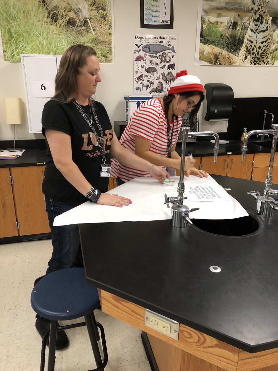 SudovskyL's tweet photo. Using a new strategy to facilitate meaningful conversations around PLCs @Killian_MS @MsT_Mustangs @LaceyHerring17 @ms_kappen @sciencemartinez @AshleyCapello  #kmspineapple #kmsPLC #kmswatchmegrow https://t.co/79MX8CZiti