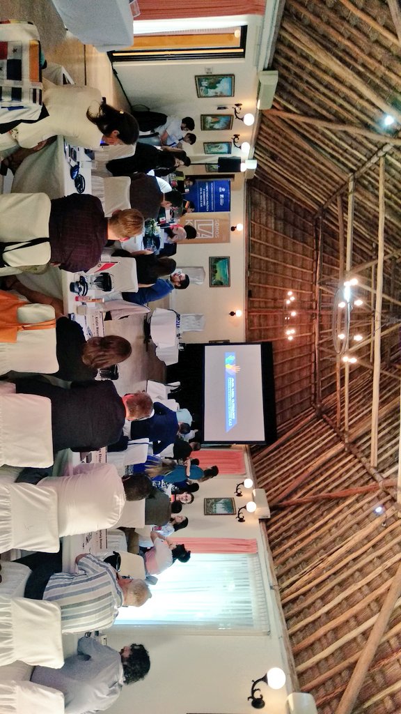 Jóvenes de todos los países de #AmericaLatona participando #DiploKASMexico2018