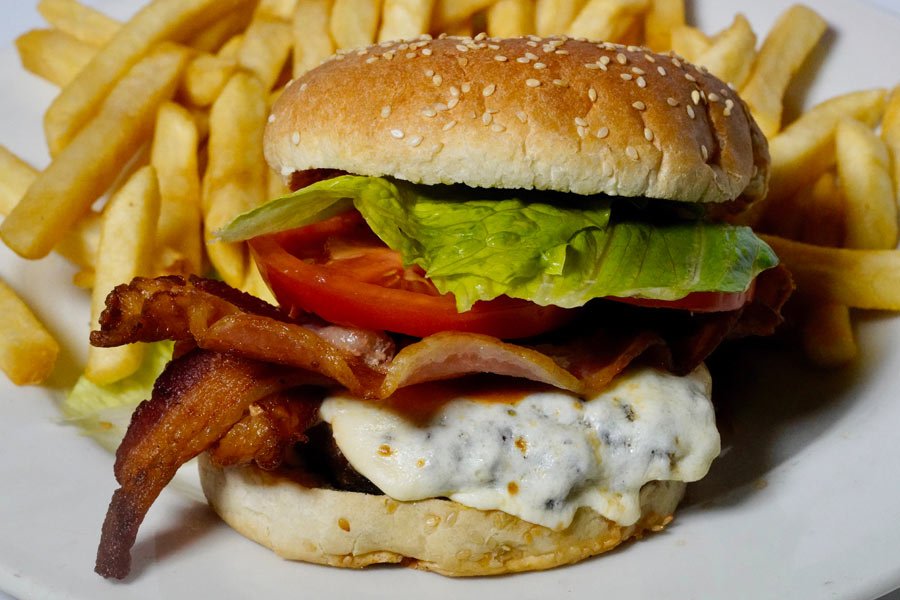 GreenKitchenNY's tweet photo. it’s Friday! Come to Green Kitchen and try our delicious Bacon Cheeseburger with Lettuce, Tomatoes, and French Fries. Open for breakfast, lunch and dinner. Dine-in, Pick-up or Delivery. Order online and get 10% Off your First order. https://t.co/hzJZ64y34t #greenkitchen https://t.co/uQAjUVd2Le