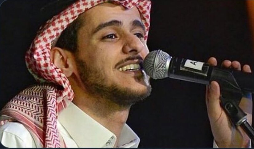 _YN_88's tweet image. يقول عايض يوسف:
م هقيت اني بحبك م هقيت💙💙.