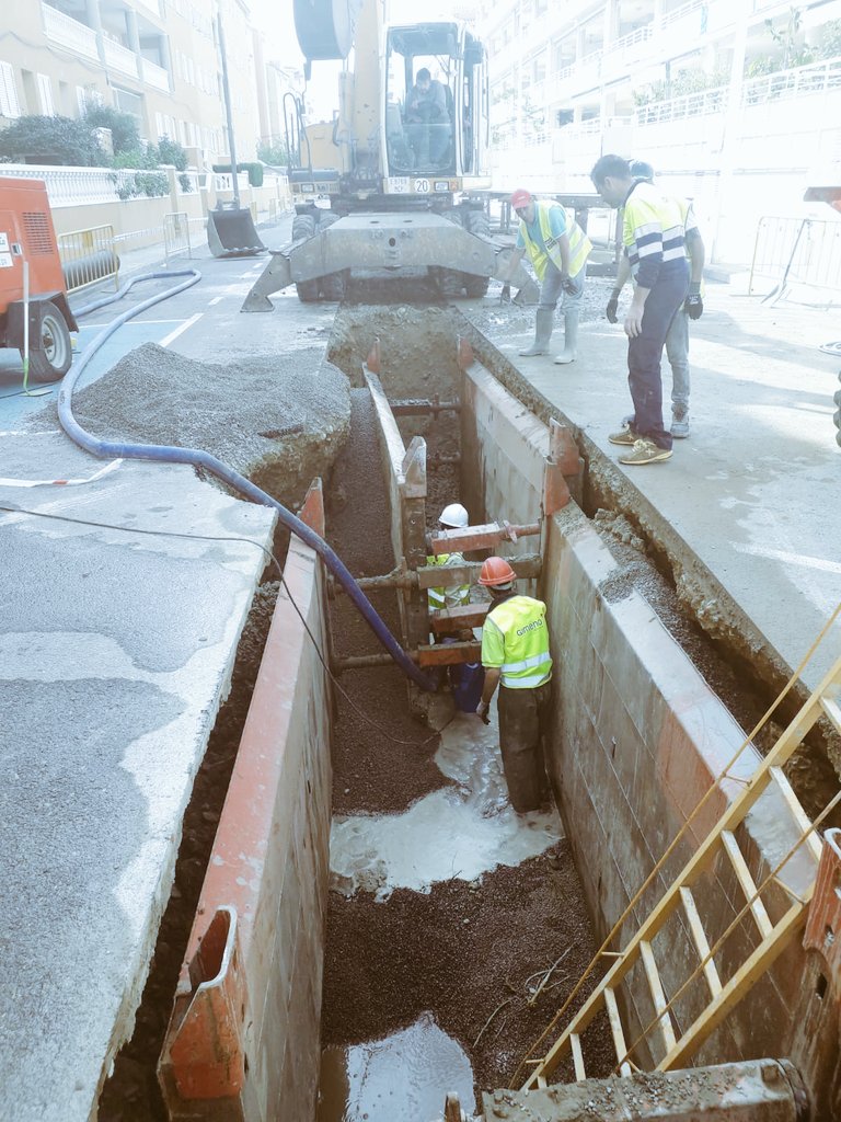Novament obres de clavegueram a Moncofa, millorant el nostre poble.