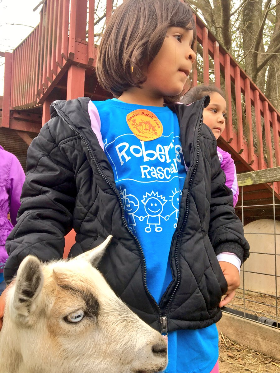 MurrayESOL's tweet photo. Pumpkin Patch Farm #cokerelementary https://t.co/og6pl8LKFY