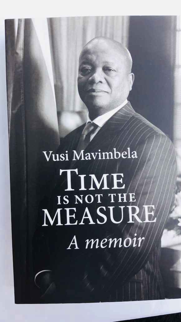 ThuliMadonsela3's tweet image. Congratulations former DG in the Presidency, Vusi Mavimbela, on penning an important memoir #TimeIsNotTheMeasure