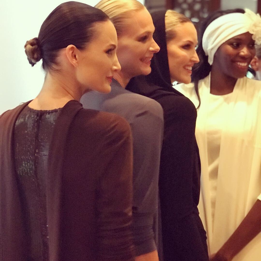 DavineFanpage's tweet image. Lol met deze mooierds! #modellen #models #hautecouture #mannequin