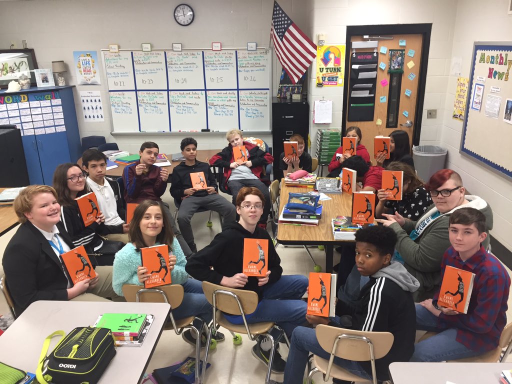 8th graders held completely student led Socratic Seminars today on The Stars Beneath Our Feet by <a href="/dbarclaymoore/">David Barclay Moore ❤️ 🖤 💚 🏳️‍🌈</a> and Rebound by <a href="/kwamealexander/">Kwame Alexander</a>! They loved it and did a fabulous job! #studentled #studentvoice #studentmotivation  <a href="/ZooSchoolMNPS/">ZooSchoolMNPS</a> <a href="/ProjectLITComm/">Project LIT Community</a>