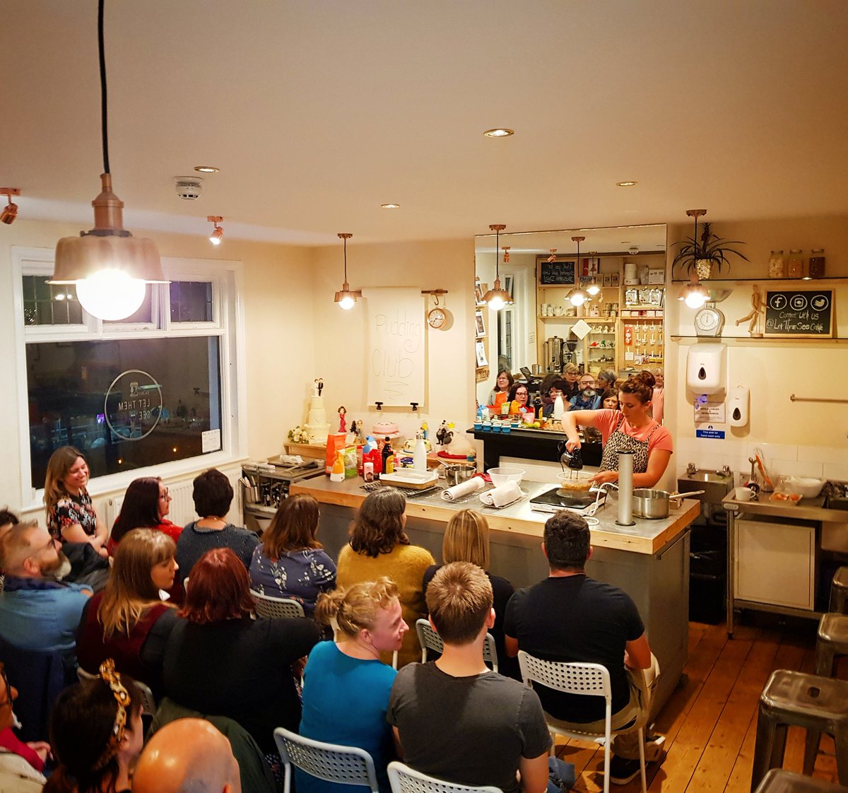 What a lovely evening we had with <a href="/becalynepirkis/">Beca Lyne-Pirkis RD</a>, a week has flown by! Here's some shots from the fantastic evening. #delicious #cake #pudding #club #jointheclub #1struleofpudding #talkaboutpuddingclub