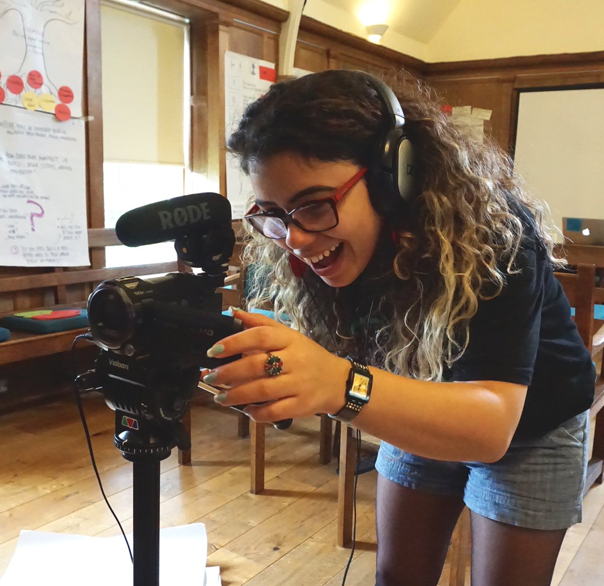 InsightShare's tweet photo. Share your favourite text/quote on #ParticipatoryVideo #InsightShare #LivingCultures
@aya_chebbi says "To feel as Africans that we own our narratives and we build power in our communities, that we are in control of the equipment and our voice matters - that's participatory video" https://t.co/VfcQ0xivGl
