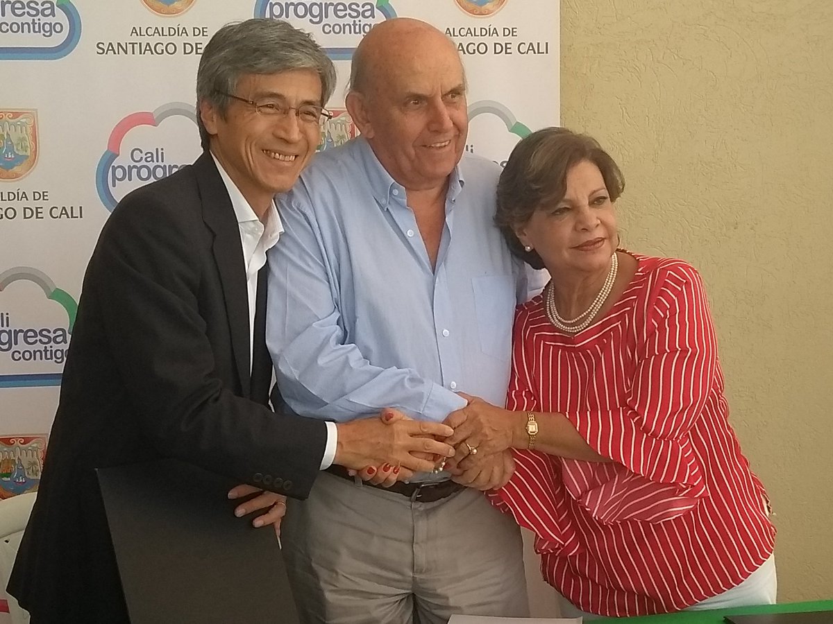 GobiernoCali's tweet image. Con más de $200.000.000, el gobierno de Japón está respaldando la apuesta de educación del alcalde @MauriceArmitage, dotando de mobiliario escolar a tres instituciones educativas oficiales de #CaliCO.

#EducaciónParaElProgreso