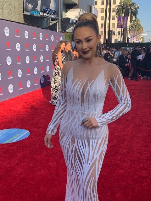 lorenridinger's tweet photo. The beautiful @aracelyarambula rocking @lorenjewels earrings and ring on the red carpet last night for the #LatinAmericanMusicAwards styled by "GiGi" Genaro Maldonado. 🔥😍
#music #latinamericanmusicawards #lorenjewels #redcarpte #gigistyle #gigistylist #goals #latinmusic https://t.co/0lgTGLl9tK