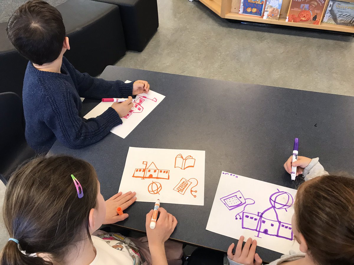 We’ve caught #SKETCHNOTEFEVER in the <a href="/Torquayschool/">Torquay School</a> library! Lots of busy little bees drawing away today. @sylviaduckworth <a href="/SD61Learn/">SD61 District Team</a>