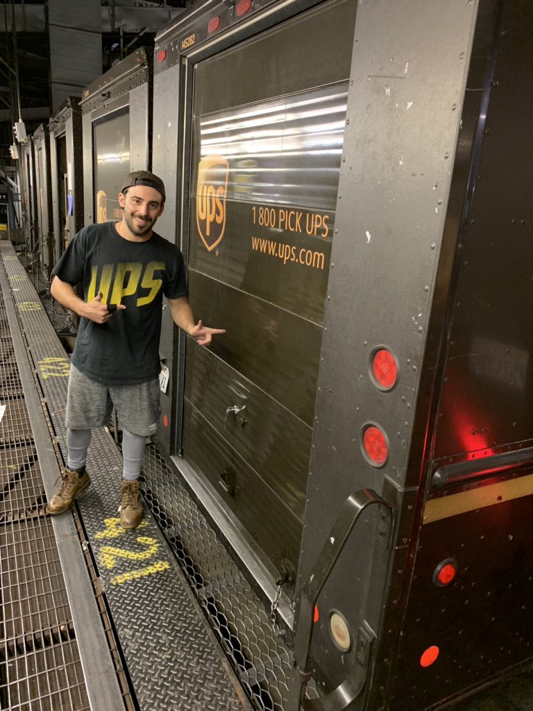 MannEric01's tweet photo. @UPS_Laguna #DoorsDown on Friday! 🔥 #nostacking #straightline #firedup Great job and thank you for a great week! @ExperienceUPS @jrindafernshaw https://t.co/xIDOXzAMMS