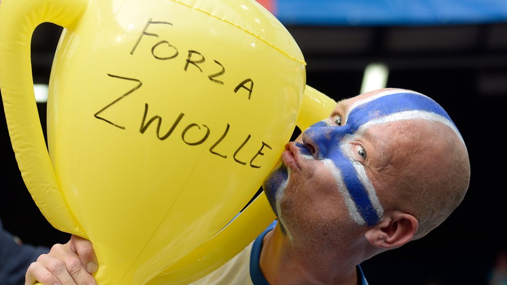 MATCHDAY! PEC Zwolle speelt om 20.45 uur in eigen huis tegen Heracles Almelo. RT als je erbij bent! #PECher