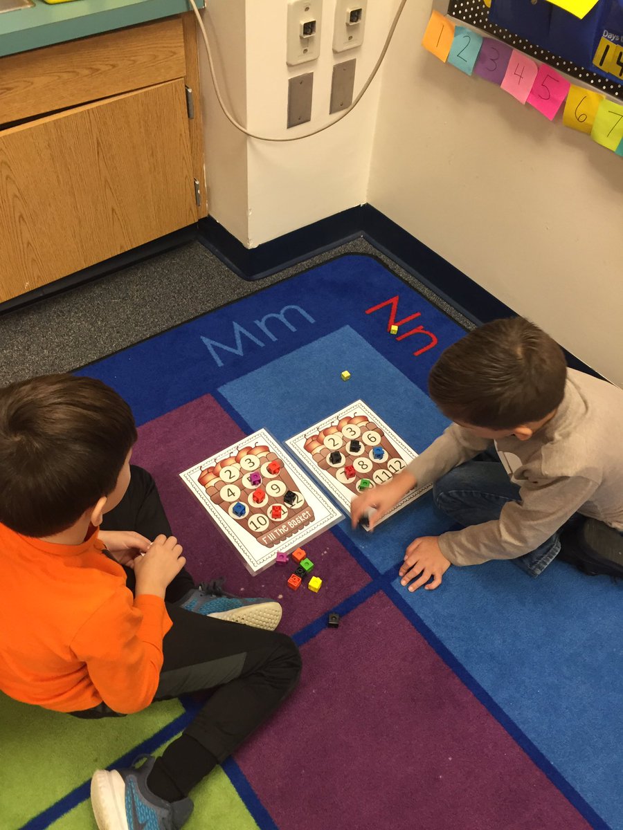 BowenHanson's tweet photo. Math centers to practice addition     #bowensbusybees https://t.co/hvyHHuxiTp