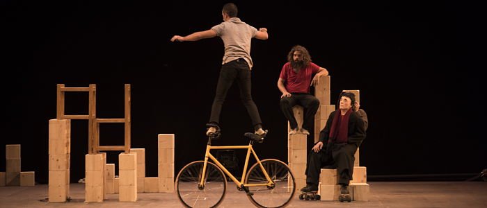 auditoritorrent's tweet photo. HUI dissabte a les 20h @MurEspectacle Una performance visual, circense, amb música en directe i molt, molt d’humor.
 https://t.co/cLz7OL3nJe https://t.co/WLgE29zL4z