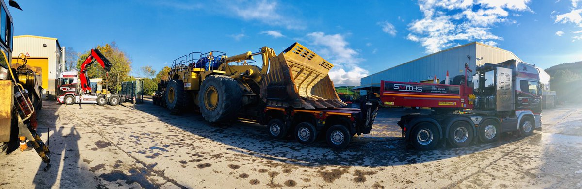 heavyhaulageuk's tweet photo. Bring in the next gen #scania to assist lifting the cab and ROPS #992g @Fassi_cranes https://t.co/vxR6I73rNr