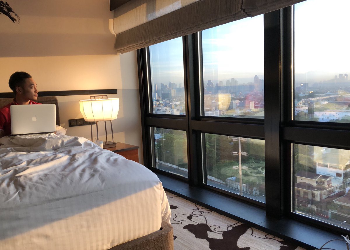 turistaboy's tweet photo. Waking up to that Manila sunrise for today's @Blogapalooza connecteD event! Good morning, Saturday! 😍
#TuristaBoy #NobuHotelManila #Blogapalooza #BlogaXCityOfDreams #TheOtherBloggers https://t.co/j5qyrWGMvD